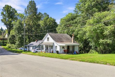 416 Snyder Street Connellsville PA 15425