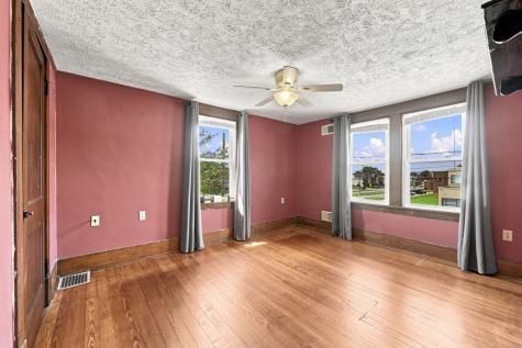517 Reno Street Rochester PA 15074