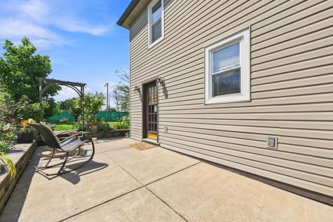 517 Reno Street Rochester PA 15074