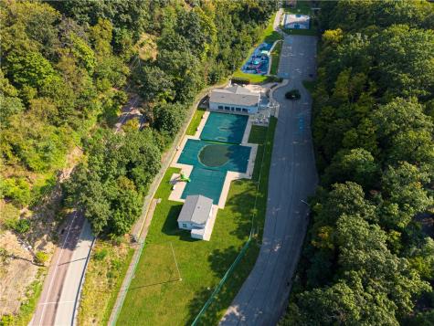 641 Center Avenue Avalon PA 15202