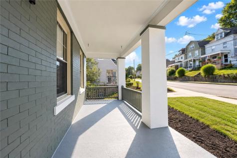 641 Center Avenue Avalon PA 15202