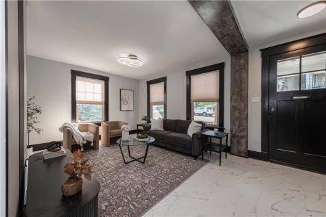 641 Center Avenue Avalon PA 15202