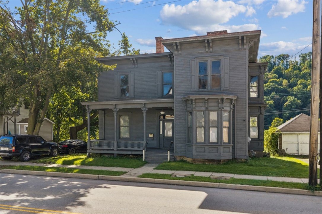 1324 3rd Avenue New Brighton PA 15066