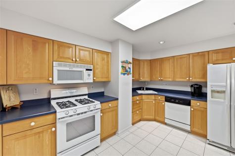 348 Hastings Street Point Breeze PA 15206
