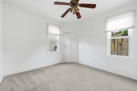 348 Hastings Street Point Breeze PA 15206