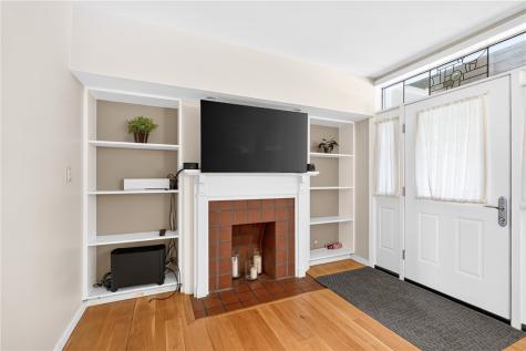 635 East End Regent Square PA 15221