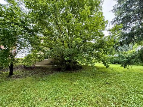 527 Sugar Lane Clarksville PA 15322
