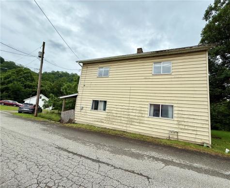527 Sugar Lane Clarksville PA 15322