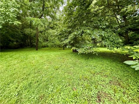 527 Sugar Lane Clarksville PA 15322