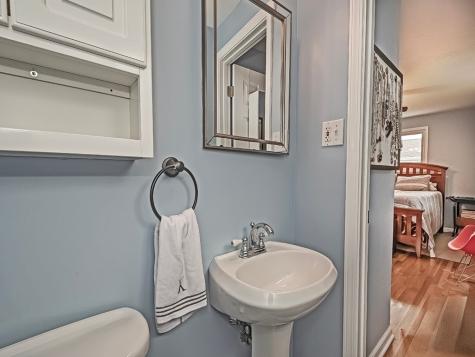 450 Amherst Avenue Moon/crescent Township PA 15108