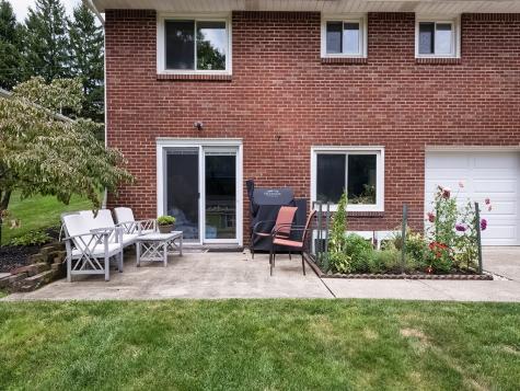 450 Amherst Avenue Moon/crescent Township PA 15108