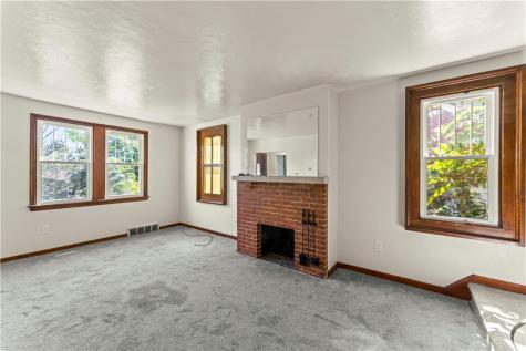 1711 Leister Street Spring Hill PA 15212