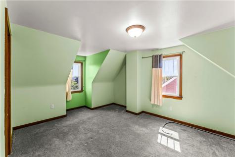 1711 Leister Street Spring Hill PA 15212