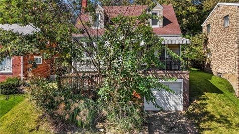 1711 Leister Street Spring Hill PA 15212