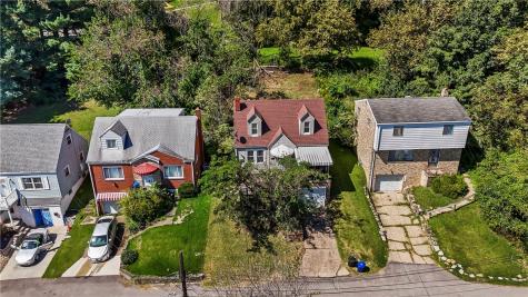 1711 Leister Street Spring Hill PA 15212