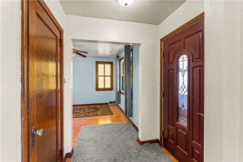 1711 Leister Street Spring Hill PA 15212