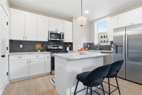 7216 Meade Street Point Breeze PA 15208