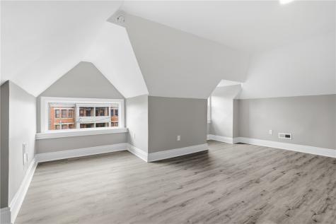 7216 Meade Street Point Breeze PA 15208
