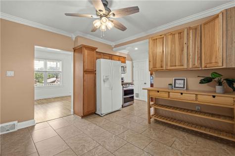 236 Richfield Street Overbrook PA 15234