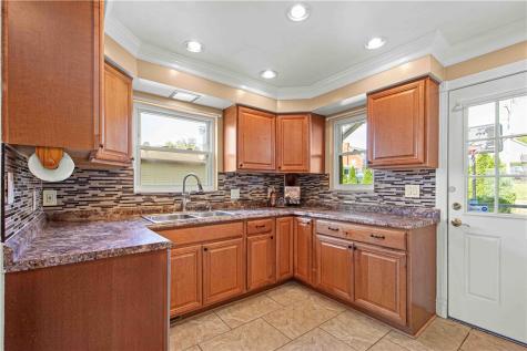 236 Richfield Street Overbrook PA 15234