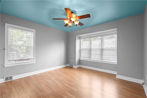 236 Richfield Street Overbrook PA 15234