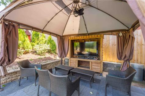236 Richfield Street Overbrook PA 15234