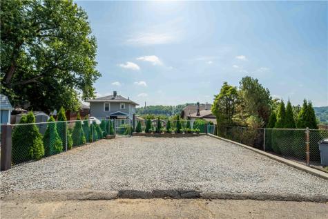 236 Richfield Street Overbrook PA 15234