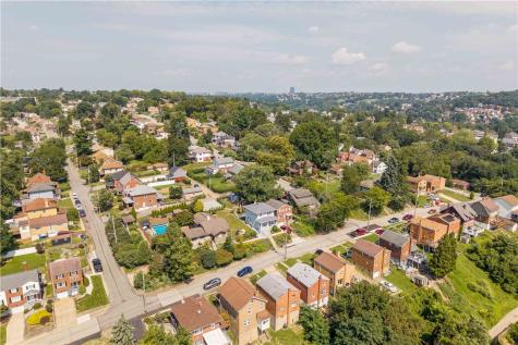 236 Richfield Street Overbrook PA 15234