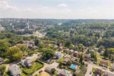 236 Richfield Street Overbrook PA 15234