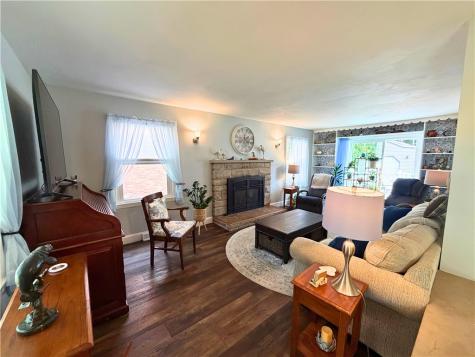 416 W Washington Boulevard Grove City Boro PA 16127