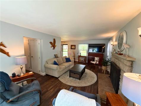 416 W Washington Boulevard Grove City Boro PA 16127