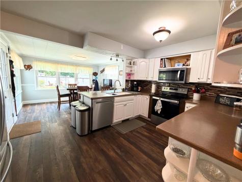 416 W Washington Boulevard Grove City Boro PA 16127