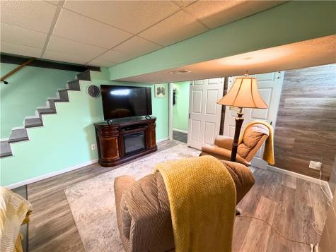 416 W Washington Boulevard Grove City Boro PA 16127