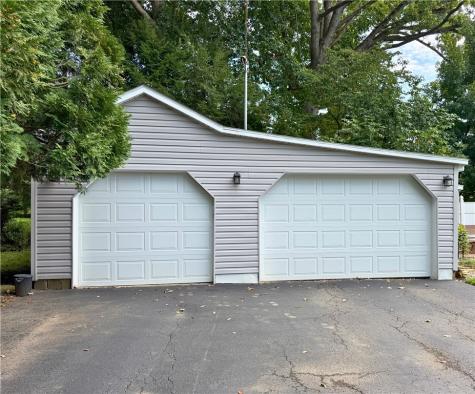 416 W Washington Boulevard Grove City Boro PA 16127