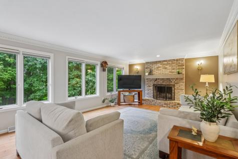 806 Oxford Court Pine Township PA 15044