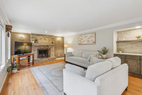 806 Oxford Court Pine Township PA 15044