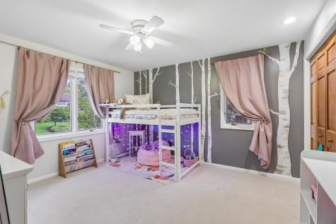 806 Oxford Court Pine Township PA 15044