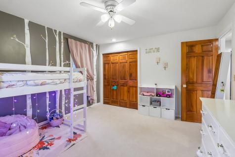 806 Oxford Court Pine Township PA 15044
