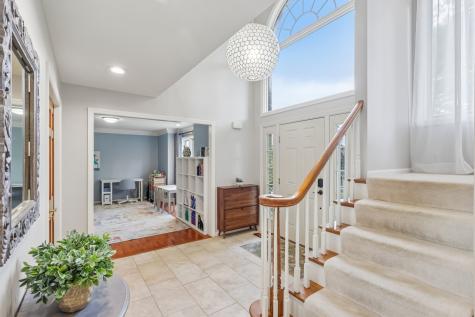 806 Oxford Court Pine Township PA 15044