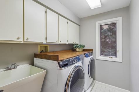 806 Oxford Court Pine Township PA 15044