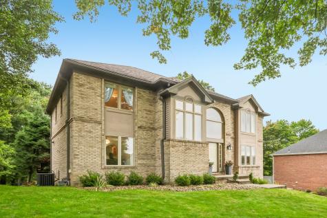 806 Oxford Court Pine Township PA 15044