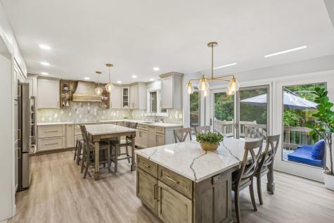 806 Oxford Court Pine Township PA 15044