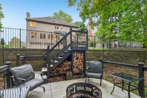 806 Oxford Court Pine Township PA 15044