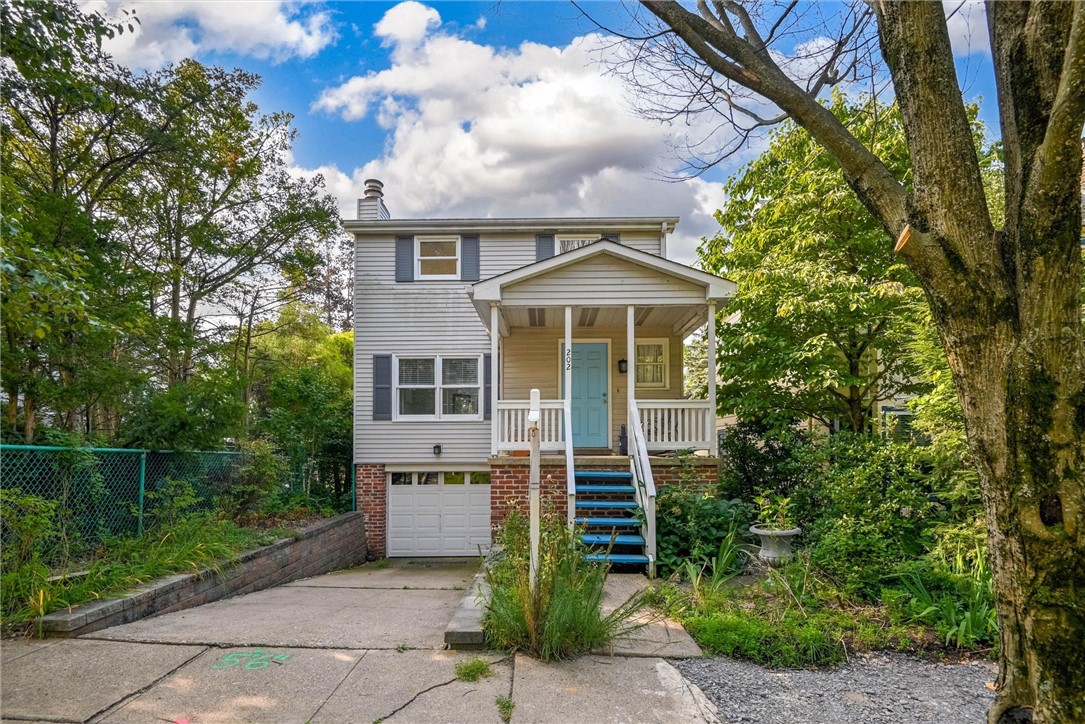 202 10th Street Aspinwall PA 15215