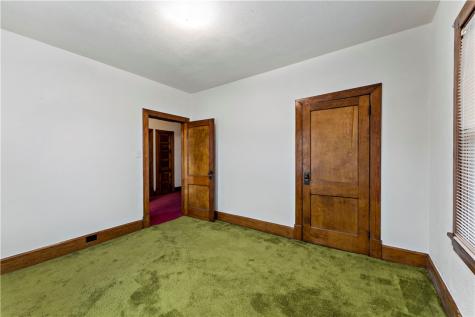 12 Short Street Avella PA 15312