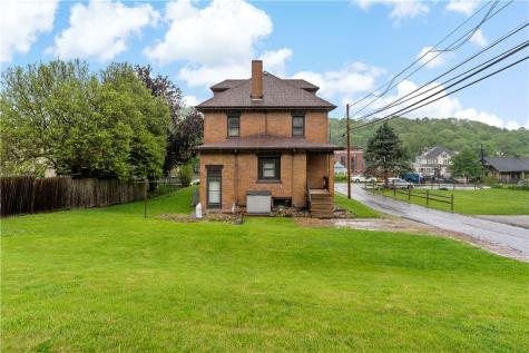 12 Short Street Avella PA 15312