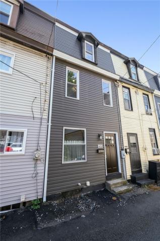 4410 Woolslayer Way Lawrenceville PA 15224