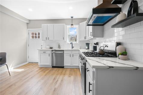 4410 Woolslayer Way Lawrenceville PA 15224