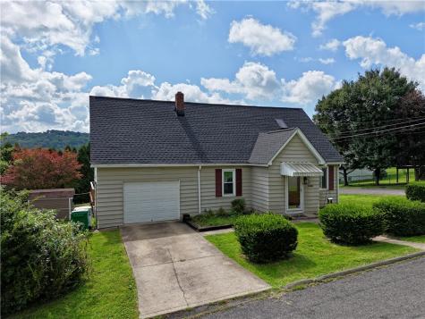 10 Evergreen Street Township Of But Sw PA 16045