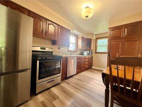 10 Evergreen Street Township Of But Sw PA 16045